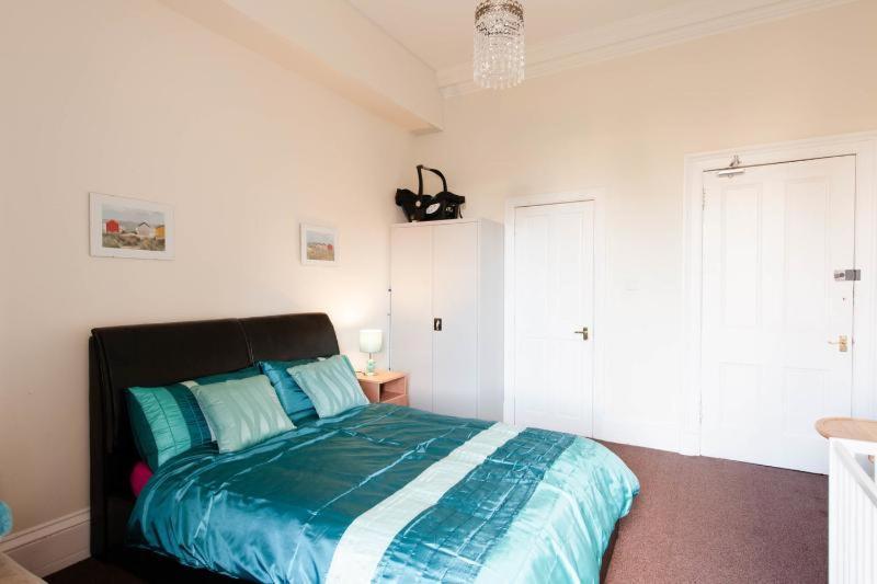 Edinburgh Central Roomz Aparthotel Luaran gambar